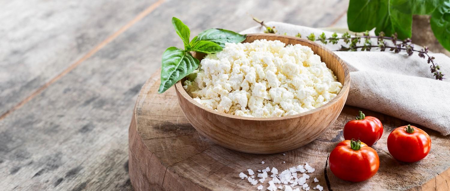 1. Cottage cheese breakfast bowl